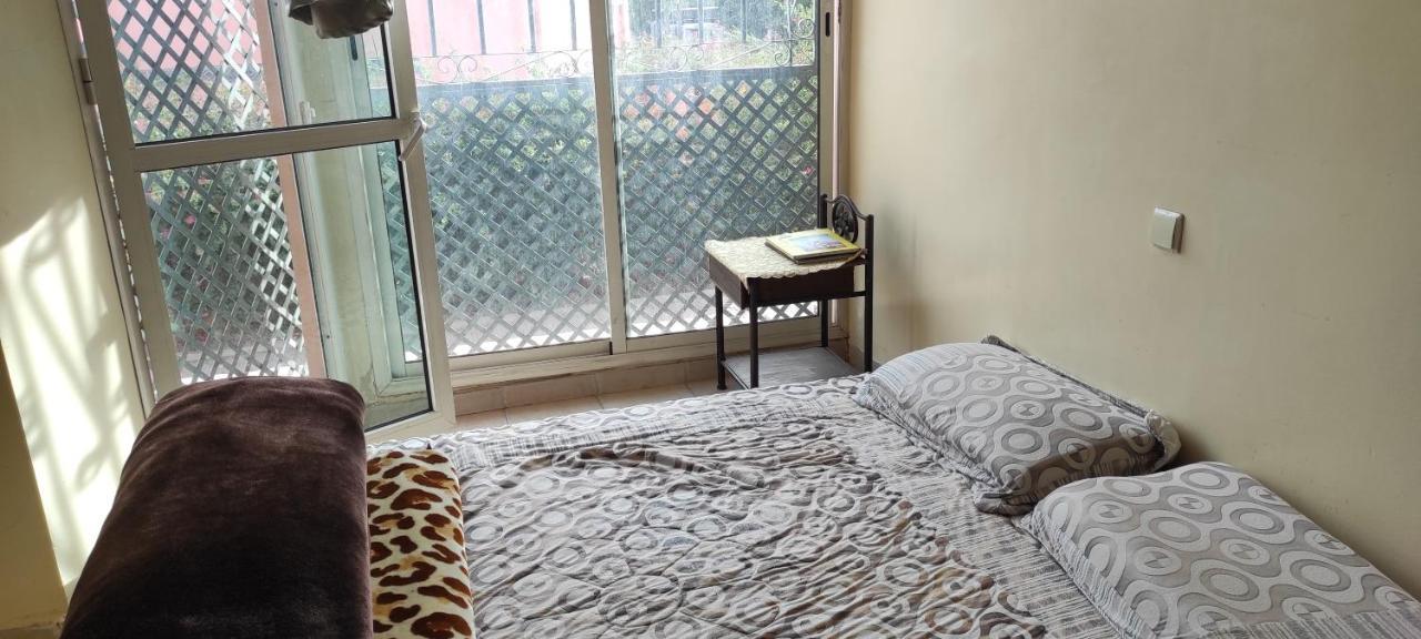 Charmant Appartement Dans Un Quartier Chic Et Calme Marrákes Kültér fotó